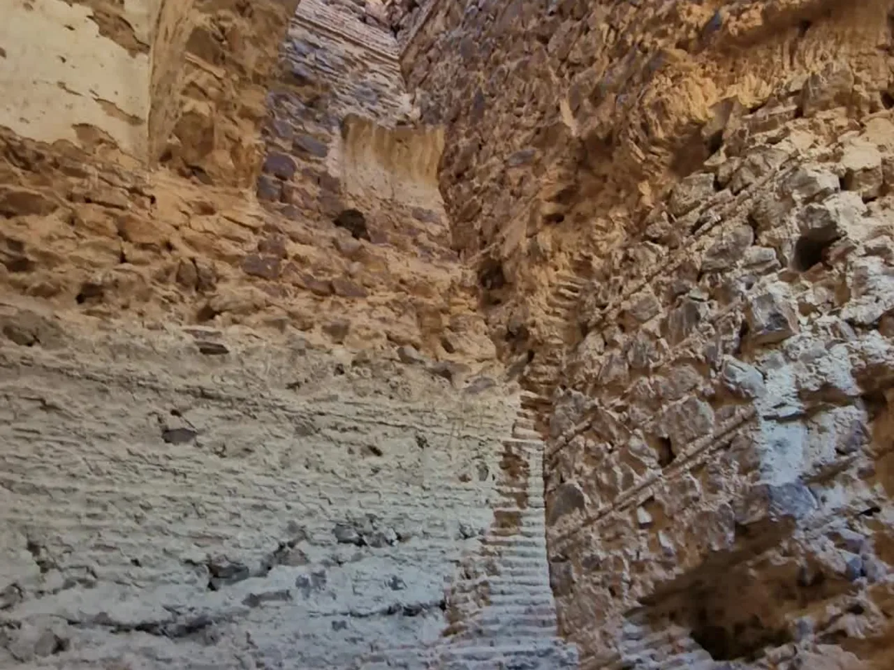 Interior de una de las estancias del Castillo de Almonacid
