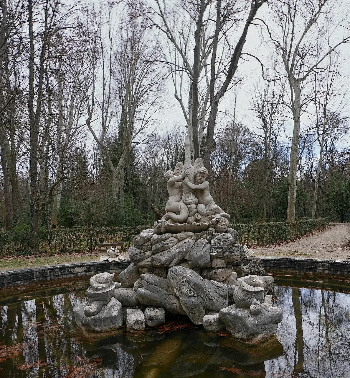 Fuente del Cisne en el Jardín del Príncipe