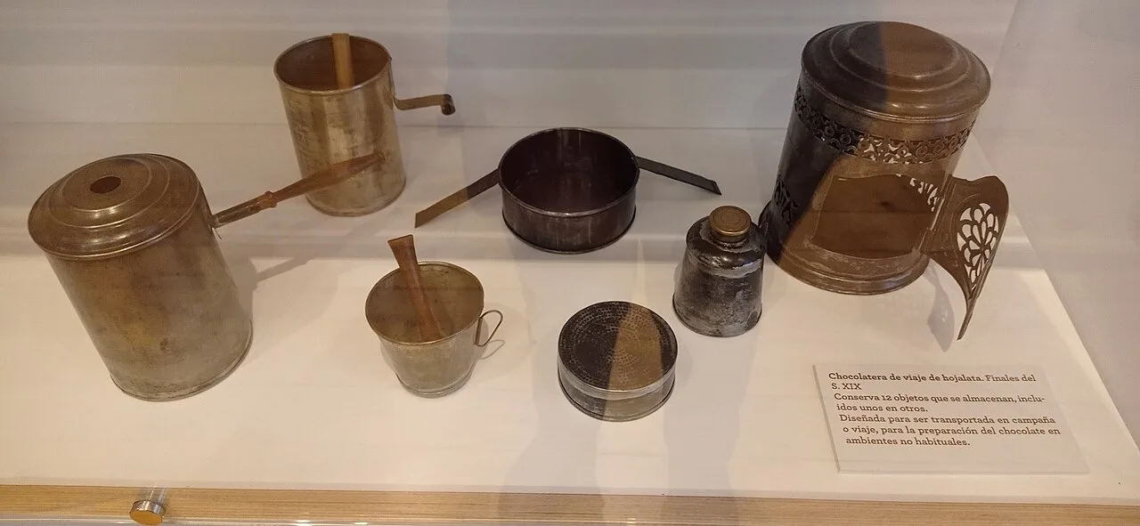 Objetos antiguos en el Museo del Chocolate de Astorga
