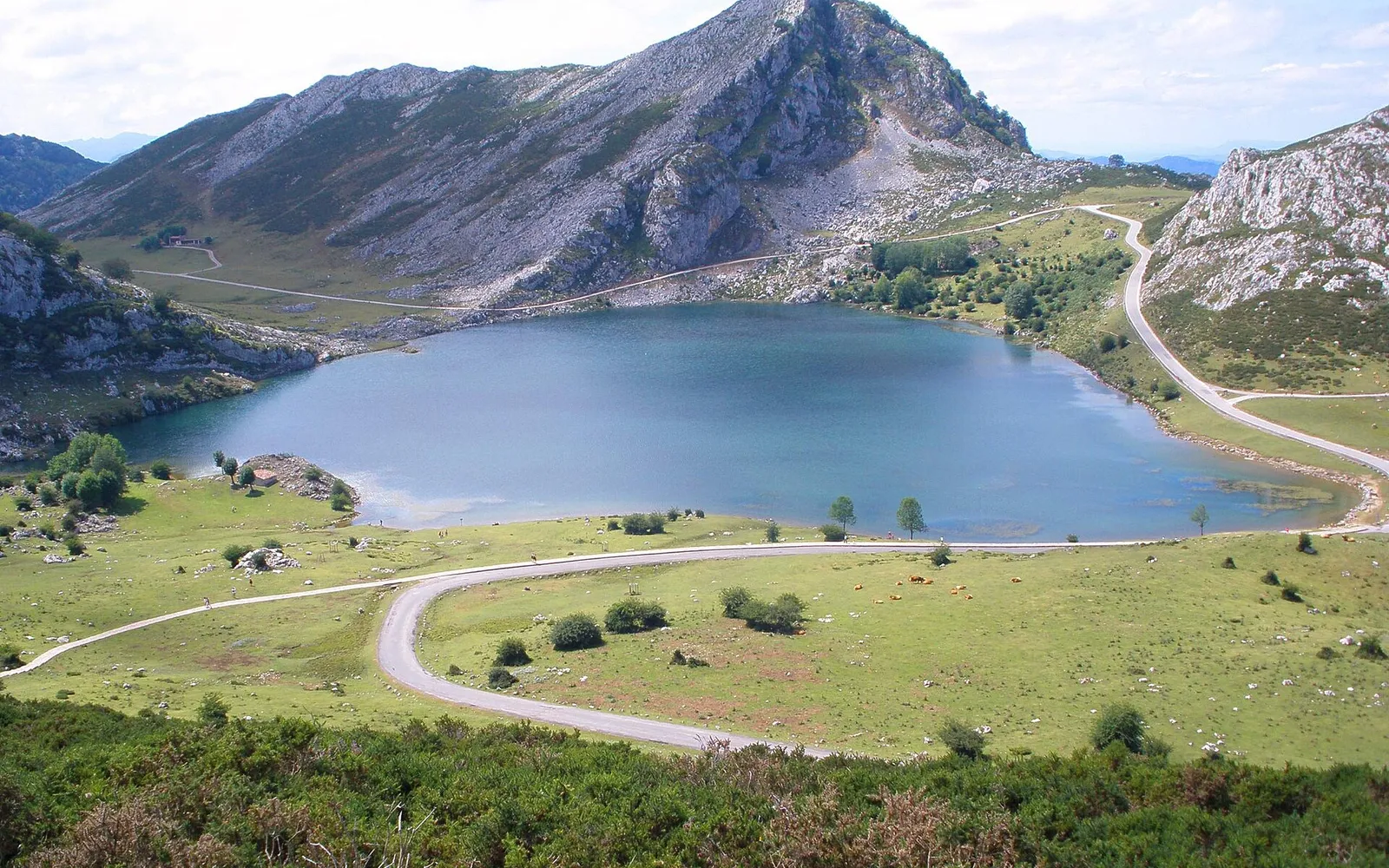 Asturias en 4 días: ruta en coche por Oviedo, Covadonga, los Picos de Europa y la costa