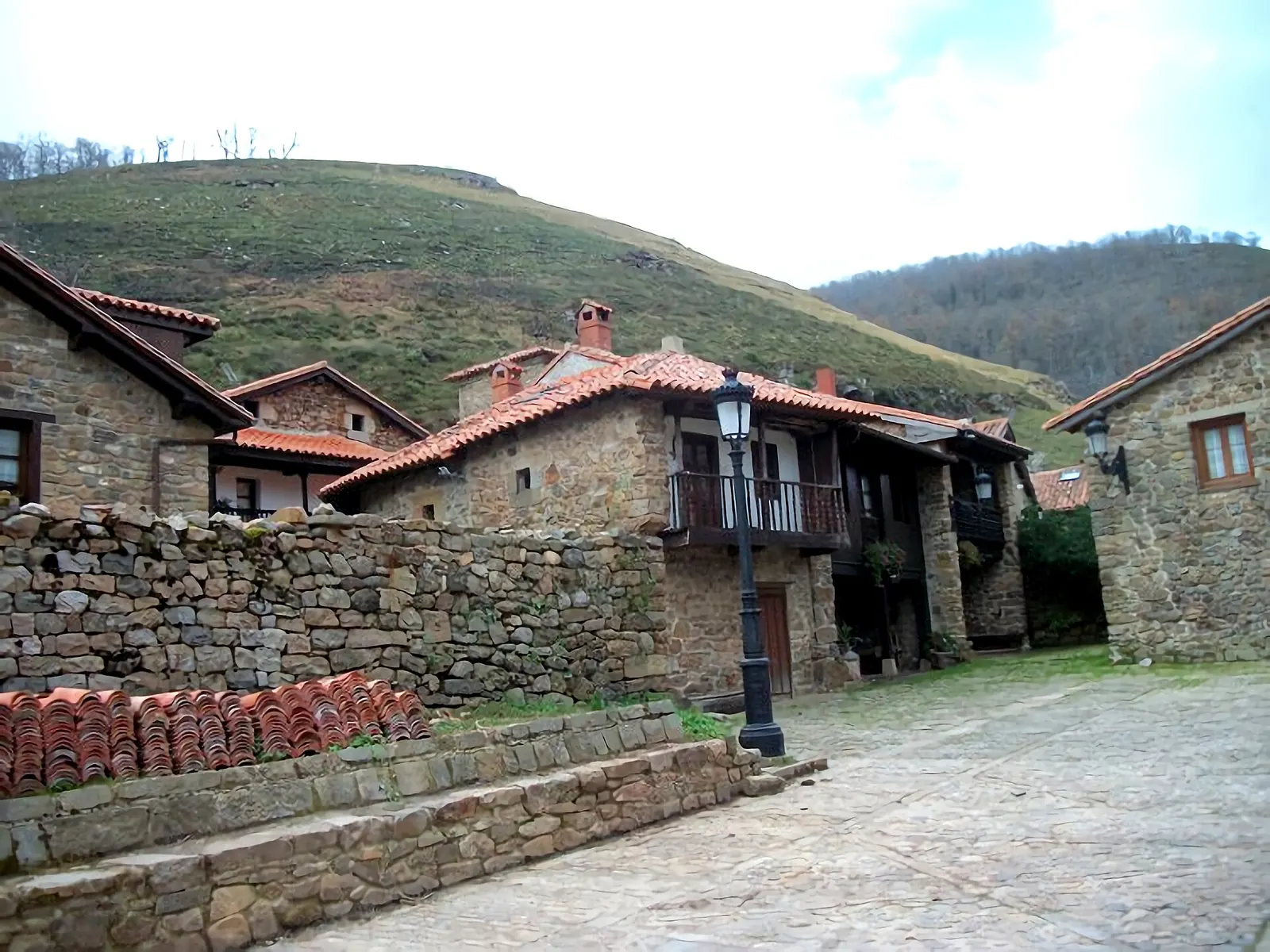 Montes del Parque Natural Saja-Besaya junto a Bárcena Mayor