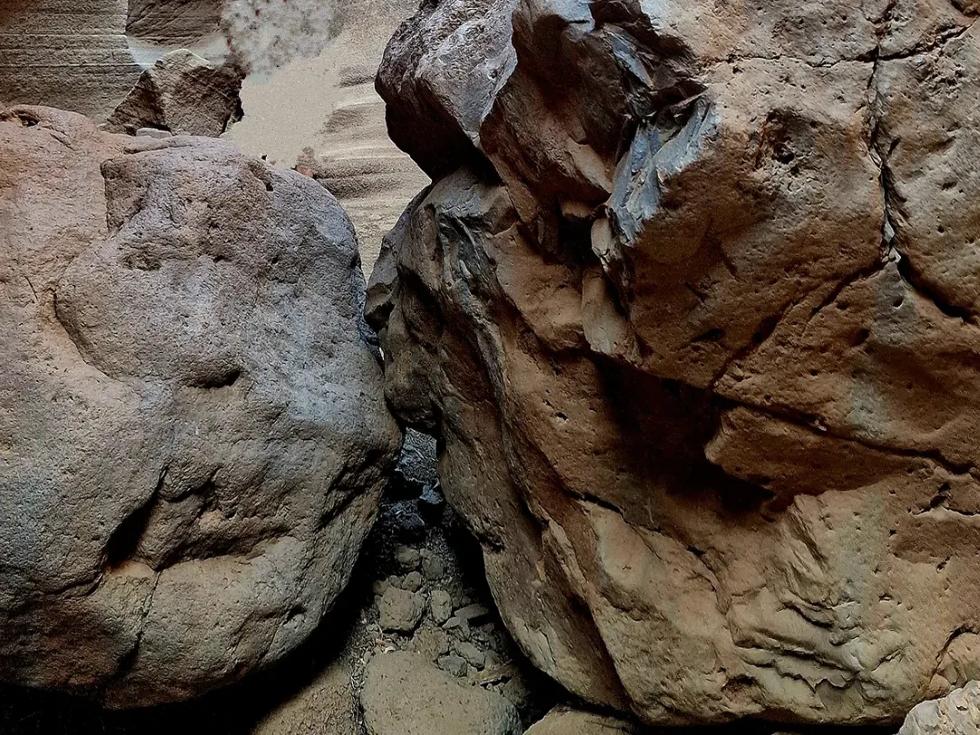 Rocas y paredes del Barranco de las Vacas