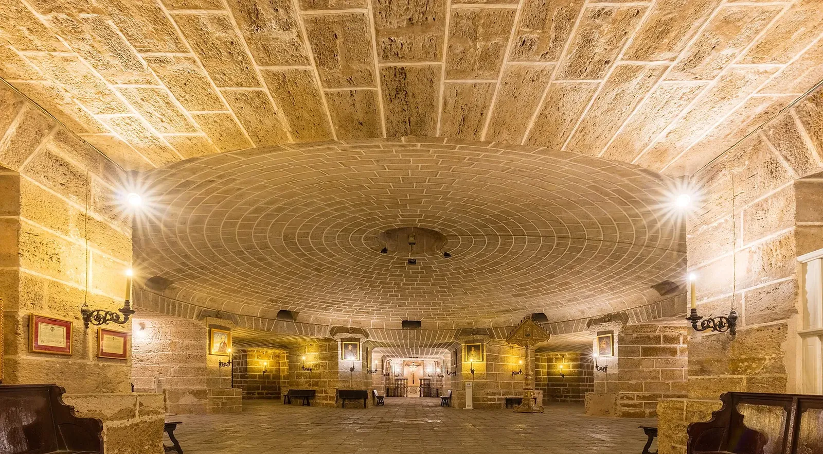 Cripta de la catedral de Cádiz