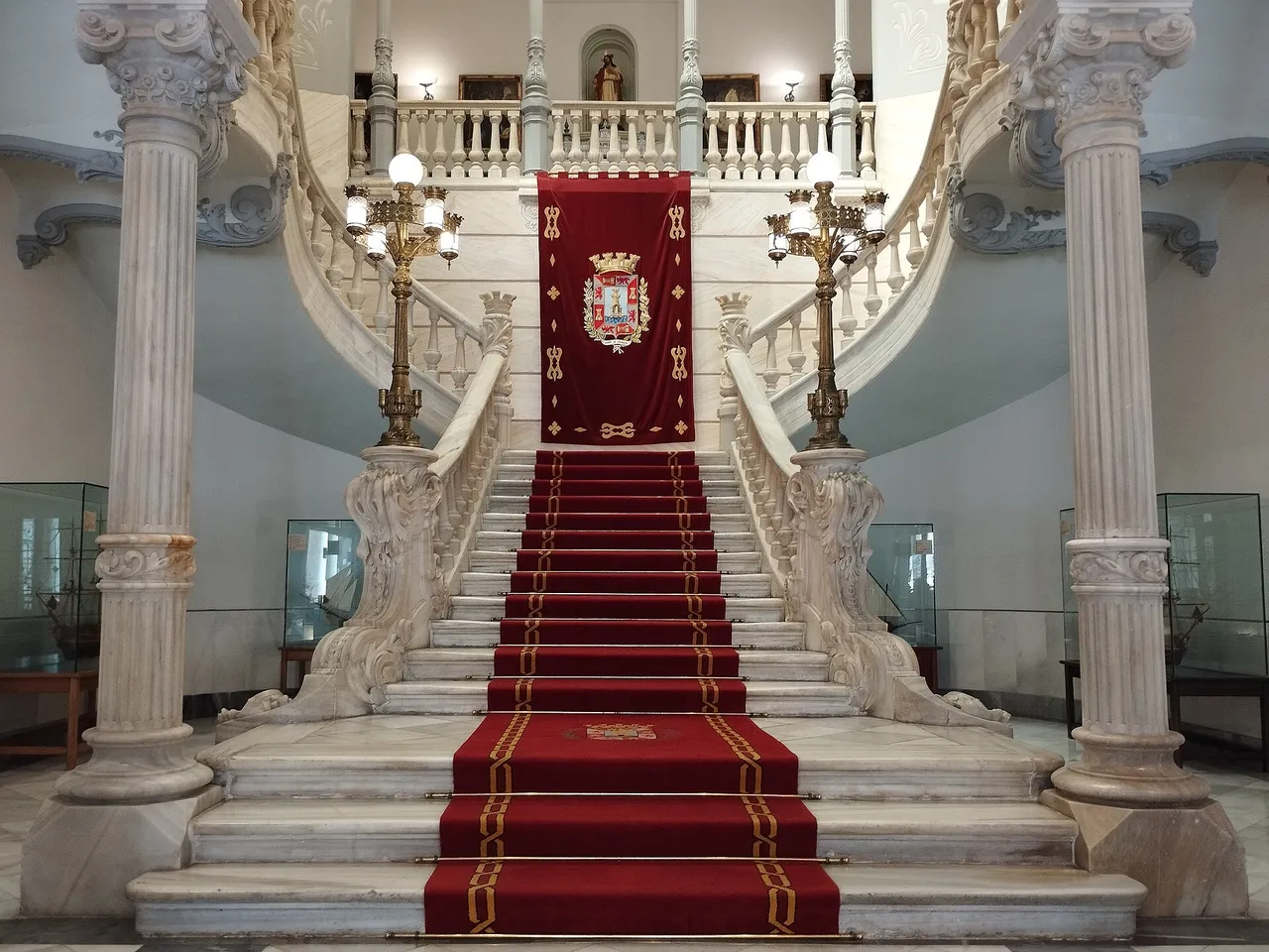 Escalera del Palacio Consistorial