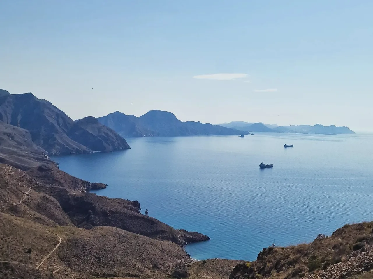 Vistas a la bahía desde las murallas de la Batería de Castillitos