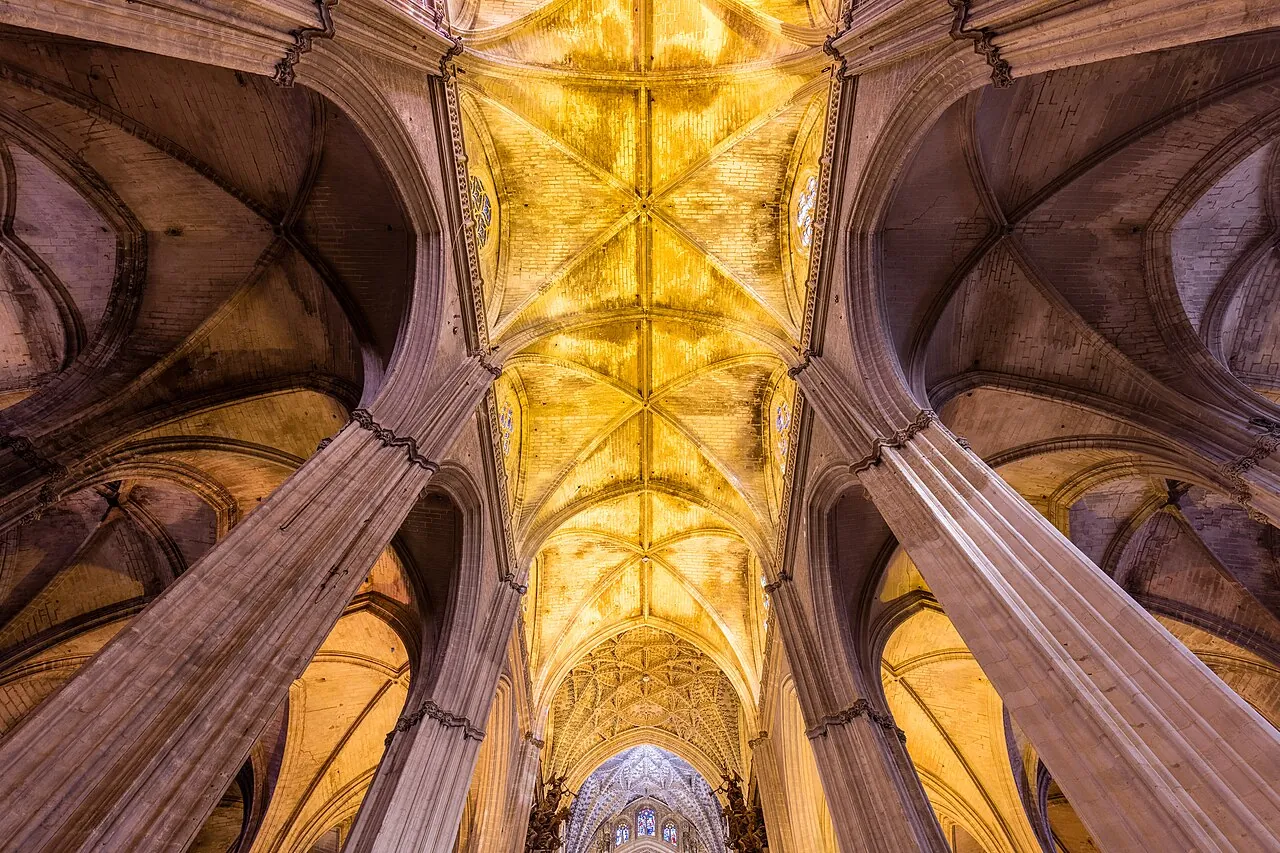 Bóvedas de la nave de la Catedral de Sevilla
