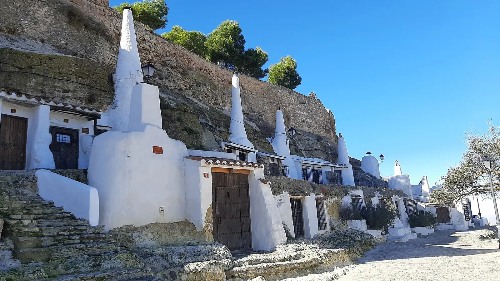 Casas-cueva del barrio del Agujero en Chinchilla