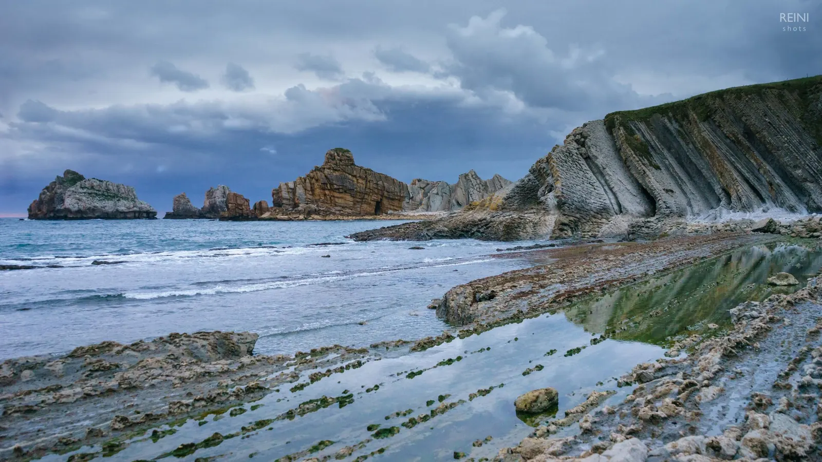 Capas de roca de la Costa Quebrada
