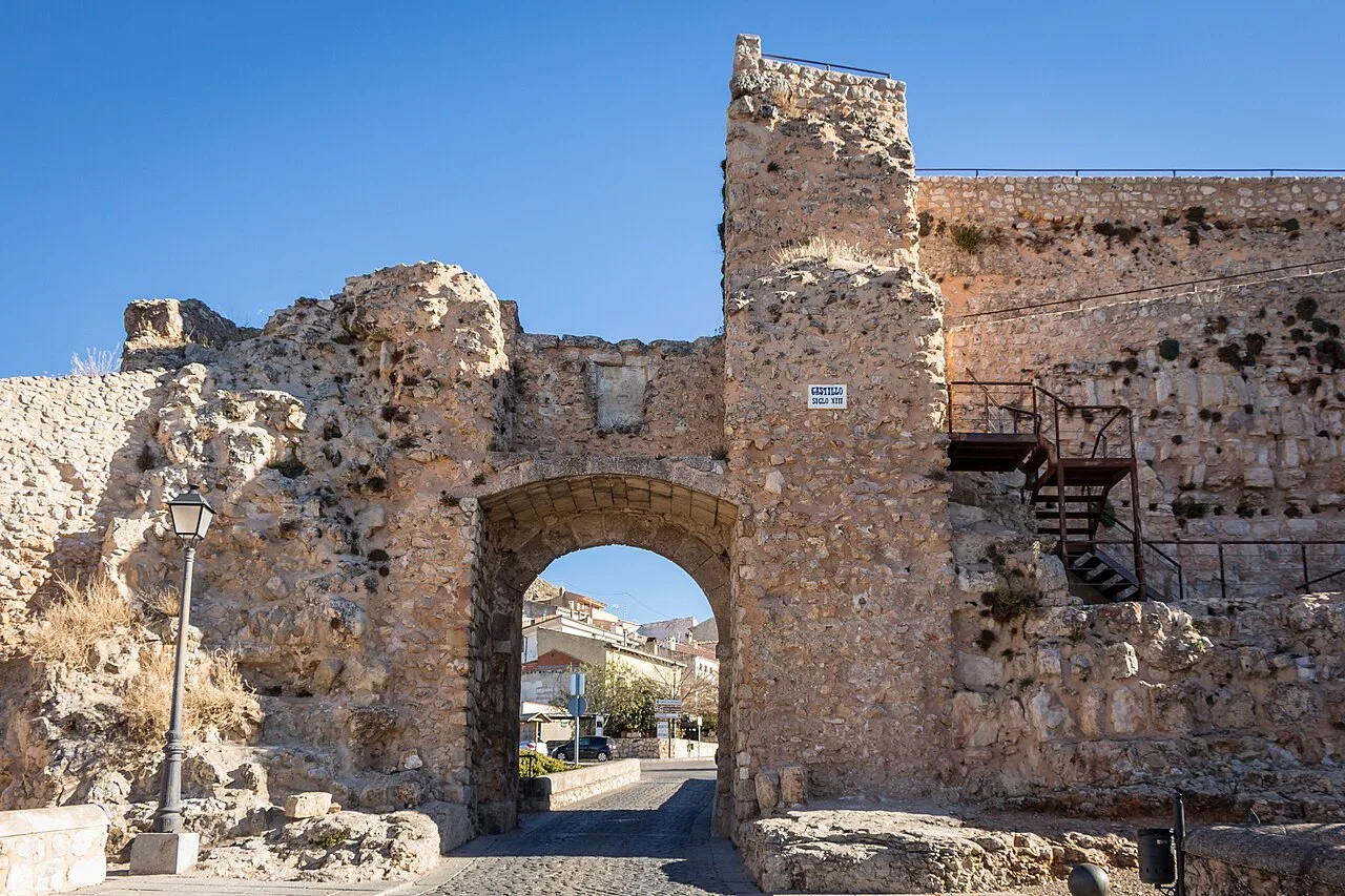 Castillo y Arco de Bezudo, Cuenca