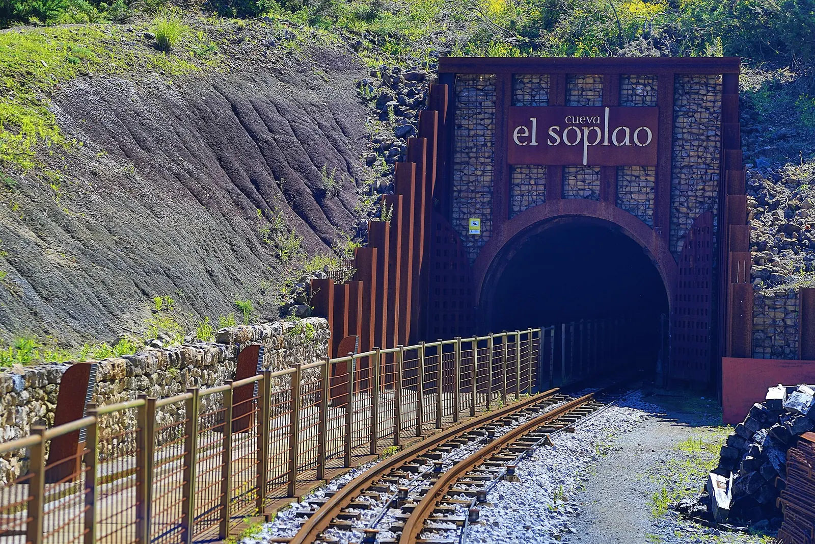 Bocamina de la Cueva El Soplao