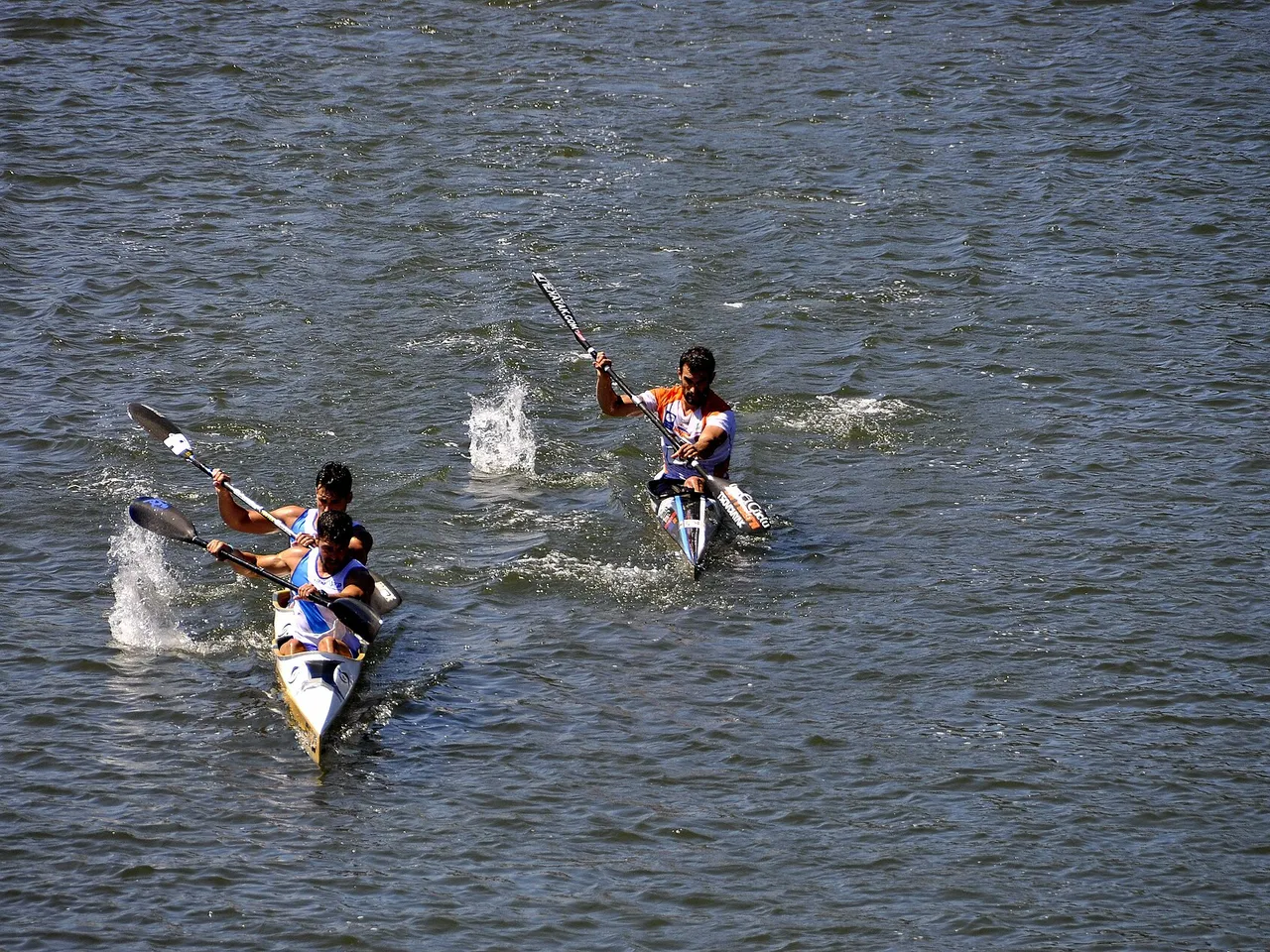 Piragüistas durante el Descenso del Sella