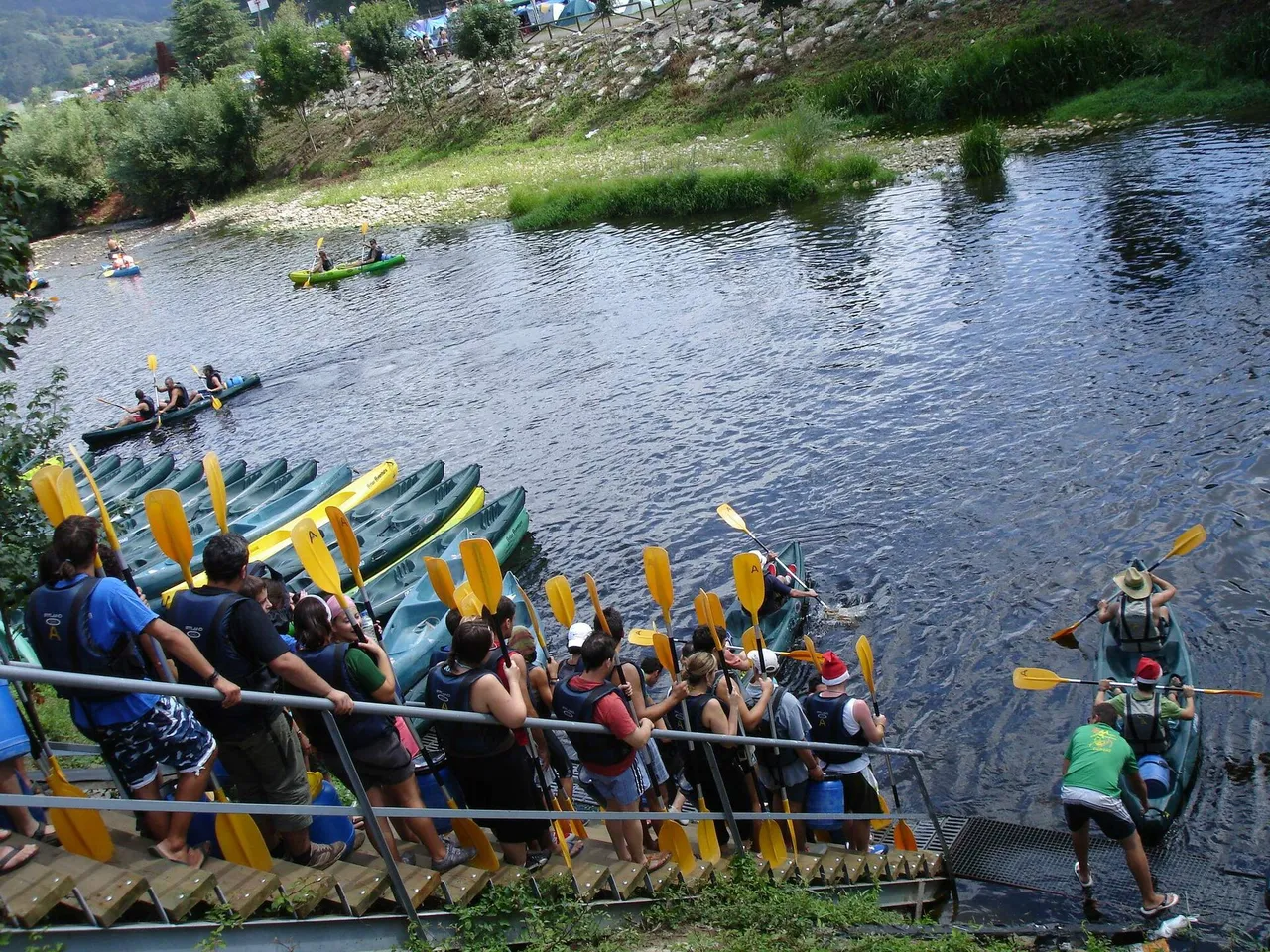 Canoas en el río Sella