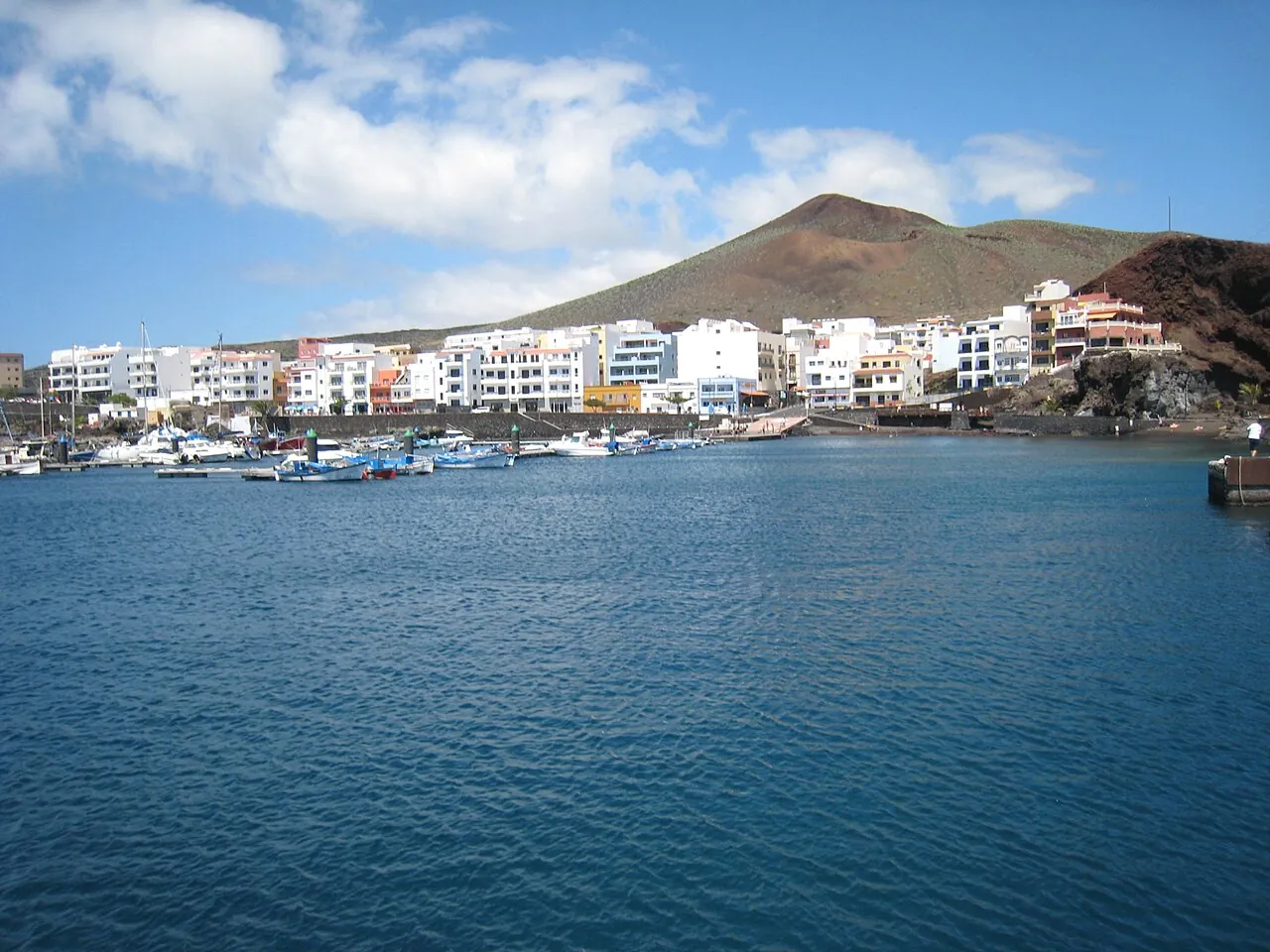 Puerto de La Restinga en El Hierro