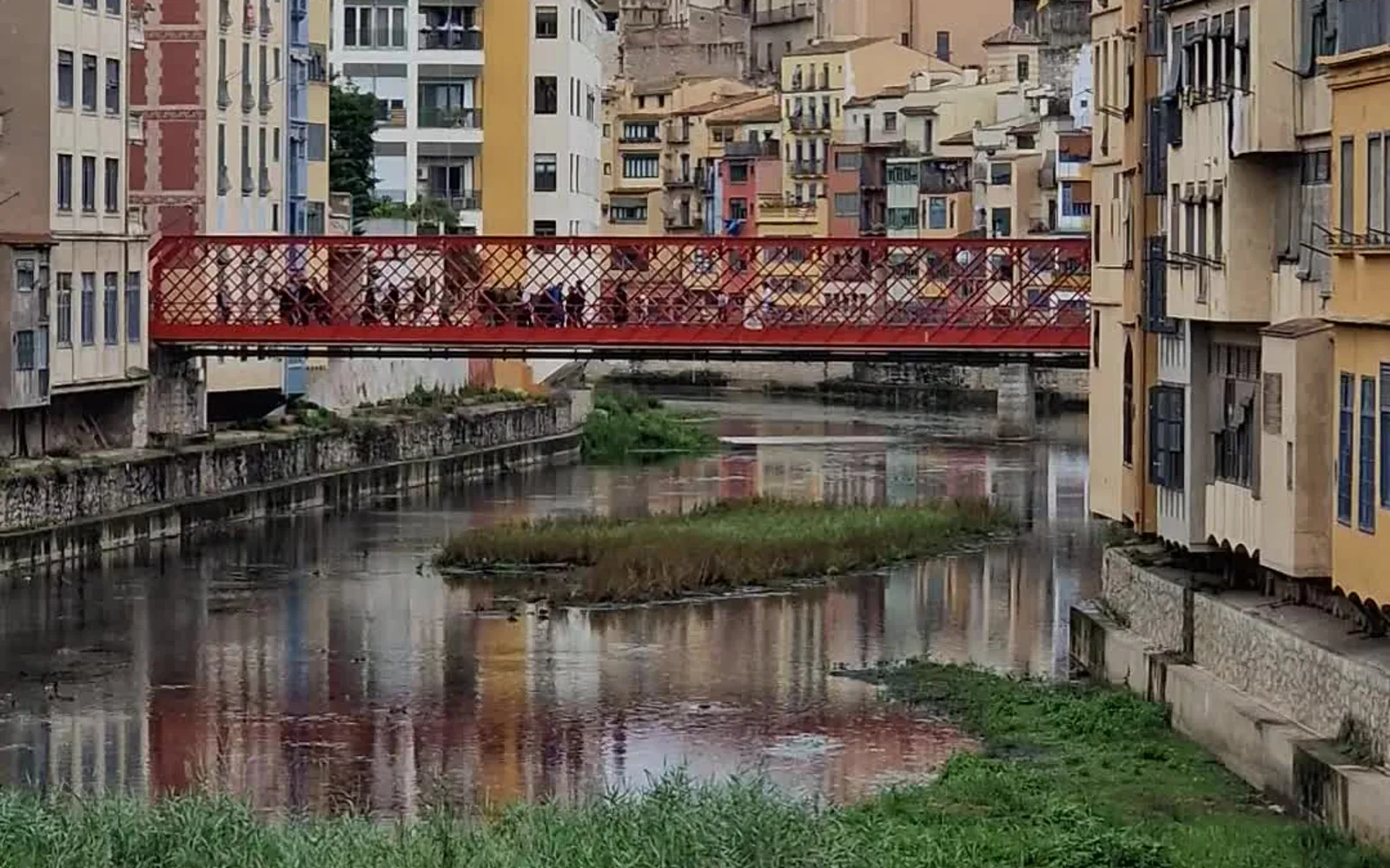 Qué ver en Girona en un día: Casas del Onyar, Catedral, Call Jueu y murallas