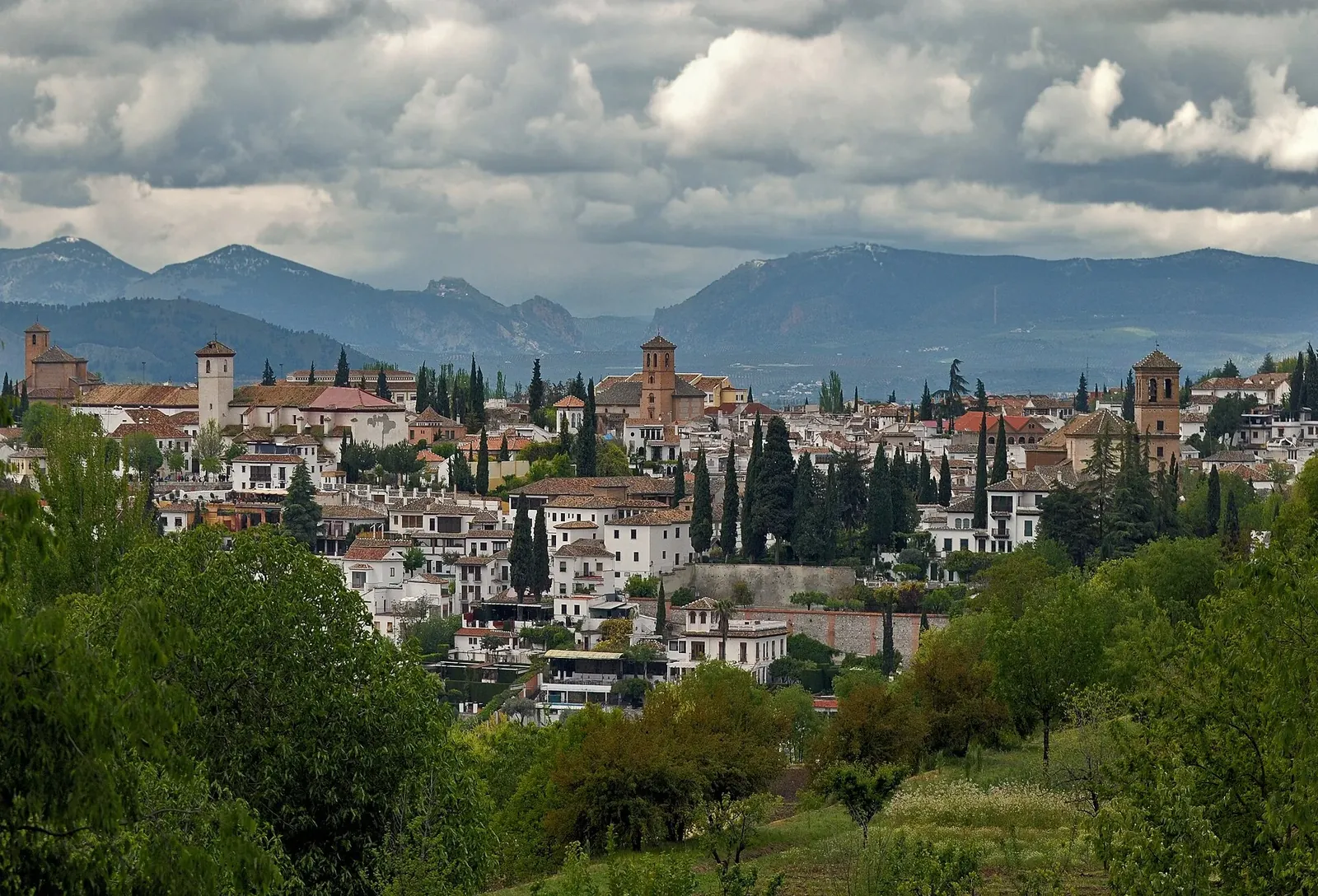 El barrio del Albaicín de Granada visto desde la Alhambra
