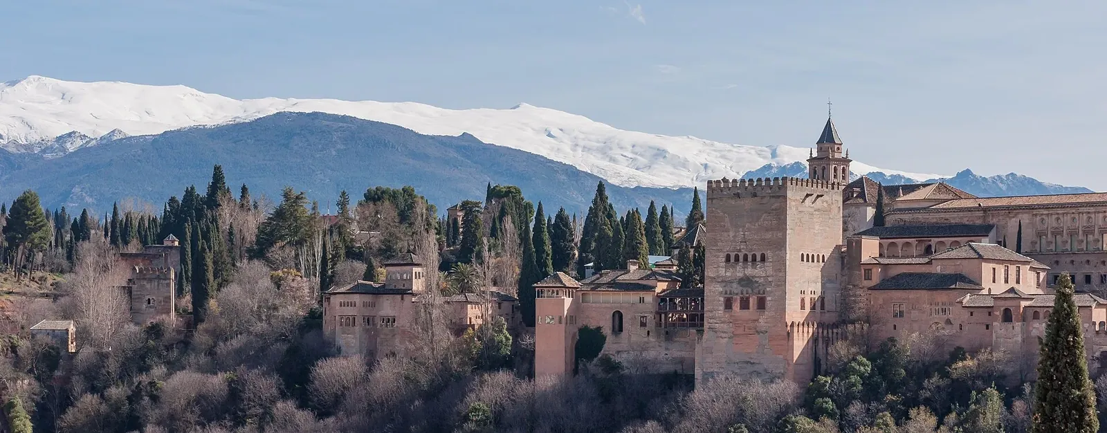 Qué ver en Granada: la Alhambra, el Albaicín, el Sacromonte y sus mejores miradores