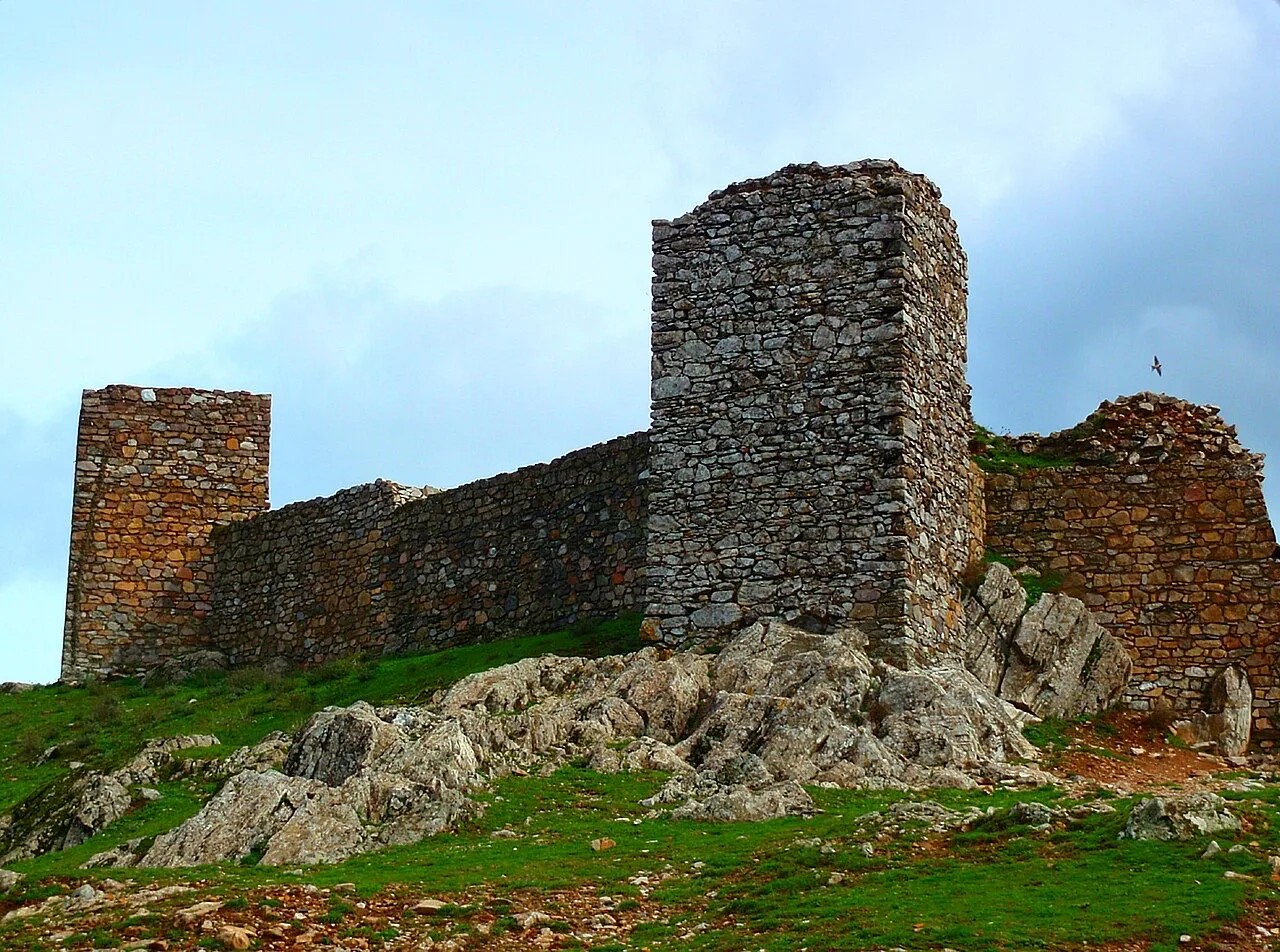 Murallas del castillo de Aracena