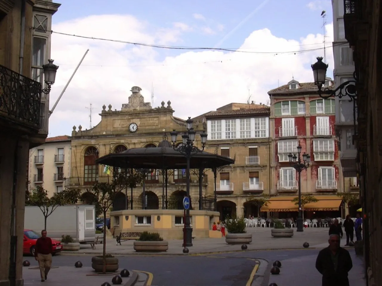 Qué ver en Haro: el Barrio de la Estación y la Batalla del Vino