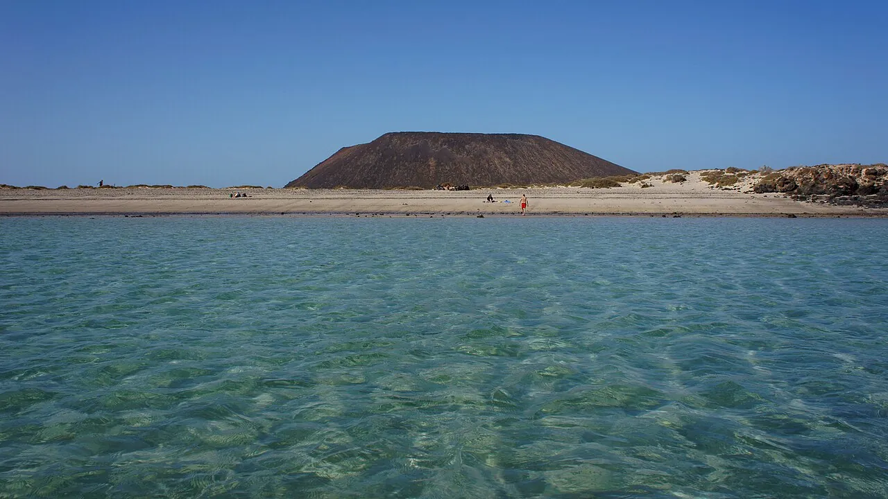 Isla de Lobos y las Dunas de Corralejo: el norte salvaje de Fuerteventura