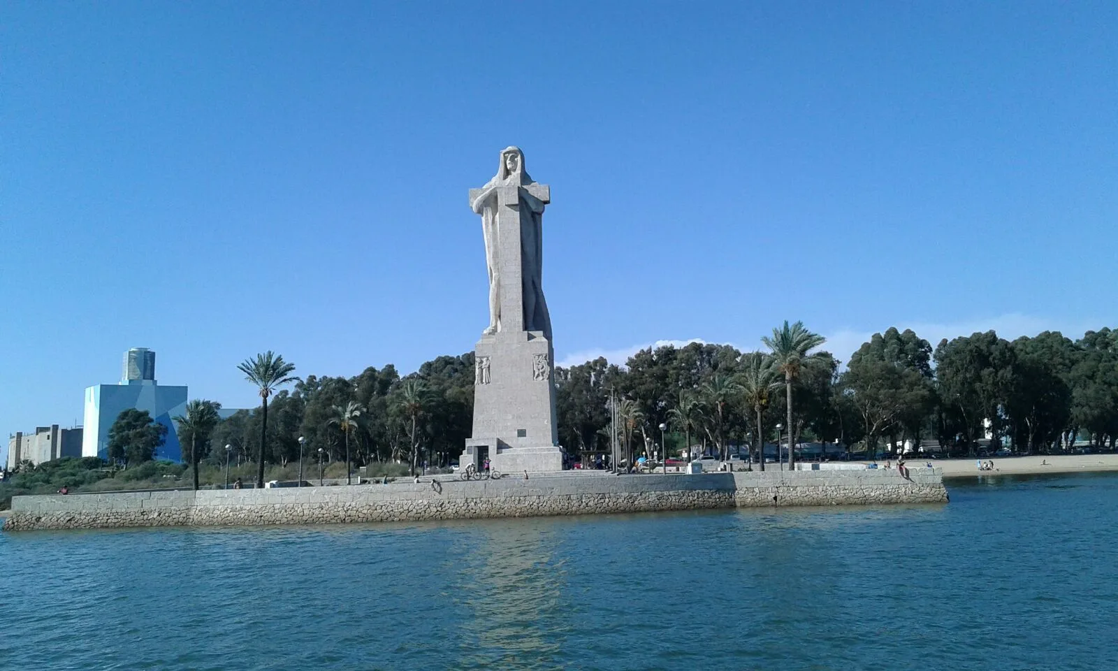 Monumento a la Fe Descubridora en la punta del Sebo, Huelva