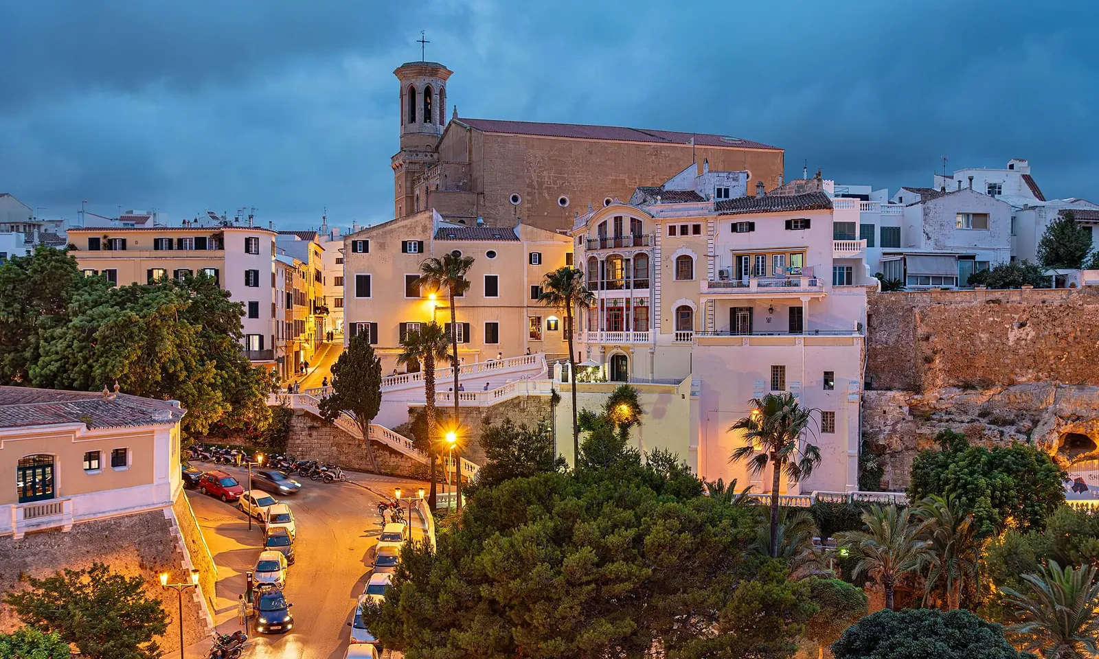 Qué ver en Mahón (Maó): el gran puerto natural de Menorca, su herencia británica y la ginebra