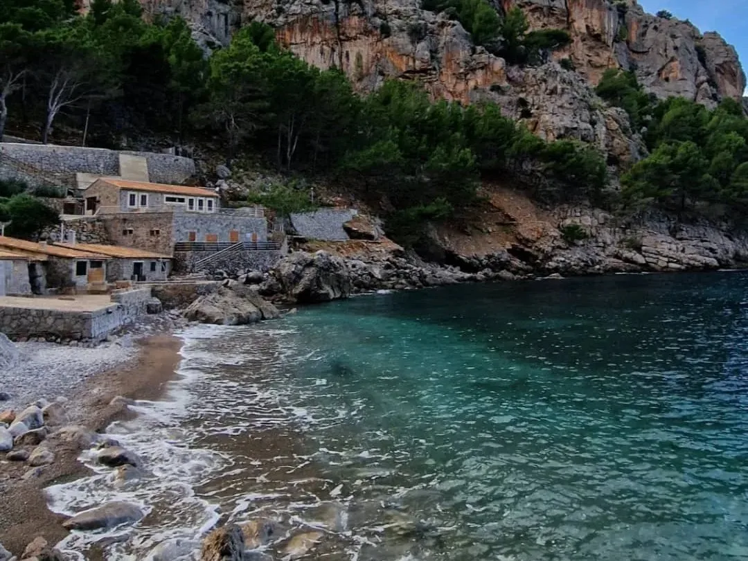 Cala de Sa Calobra en la Serra de Tramuntana