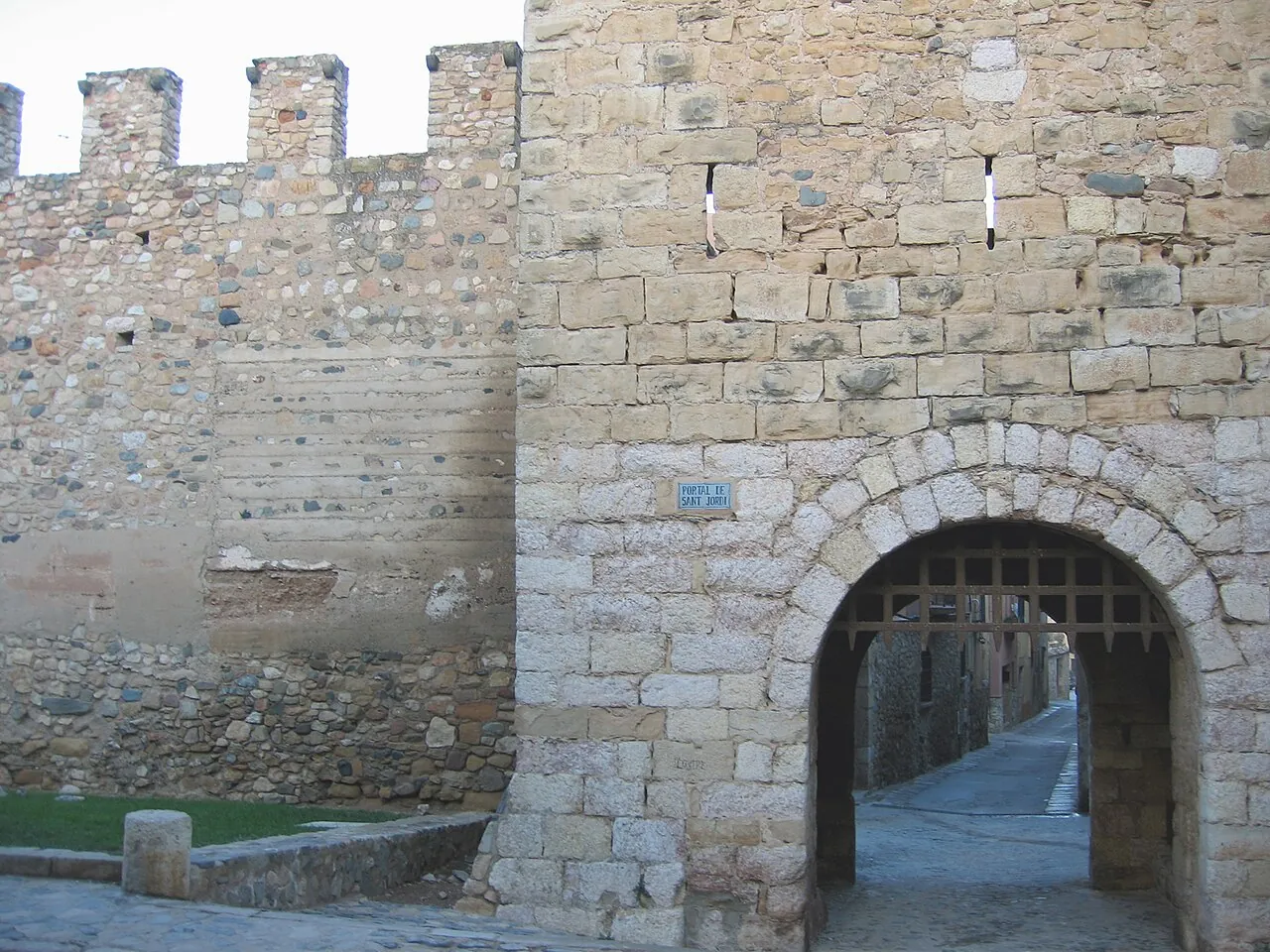 Portal de Sant Jordi en Montblanc