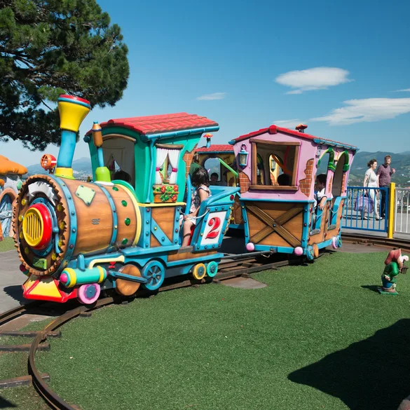 Tren de Igueldo en el parque del Monte Igueldo