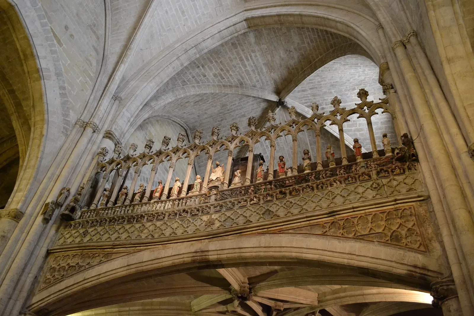 Coro elevado y escalera de caracol de la basílica de Morella