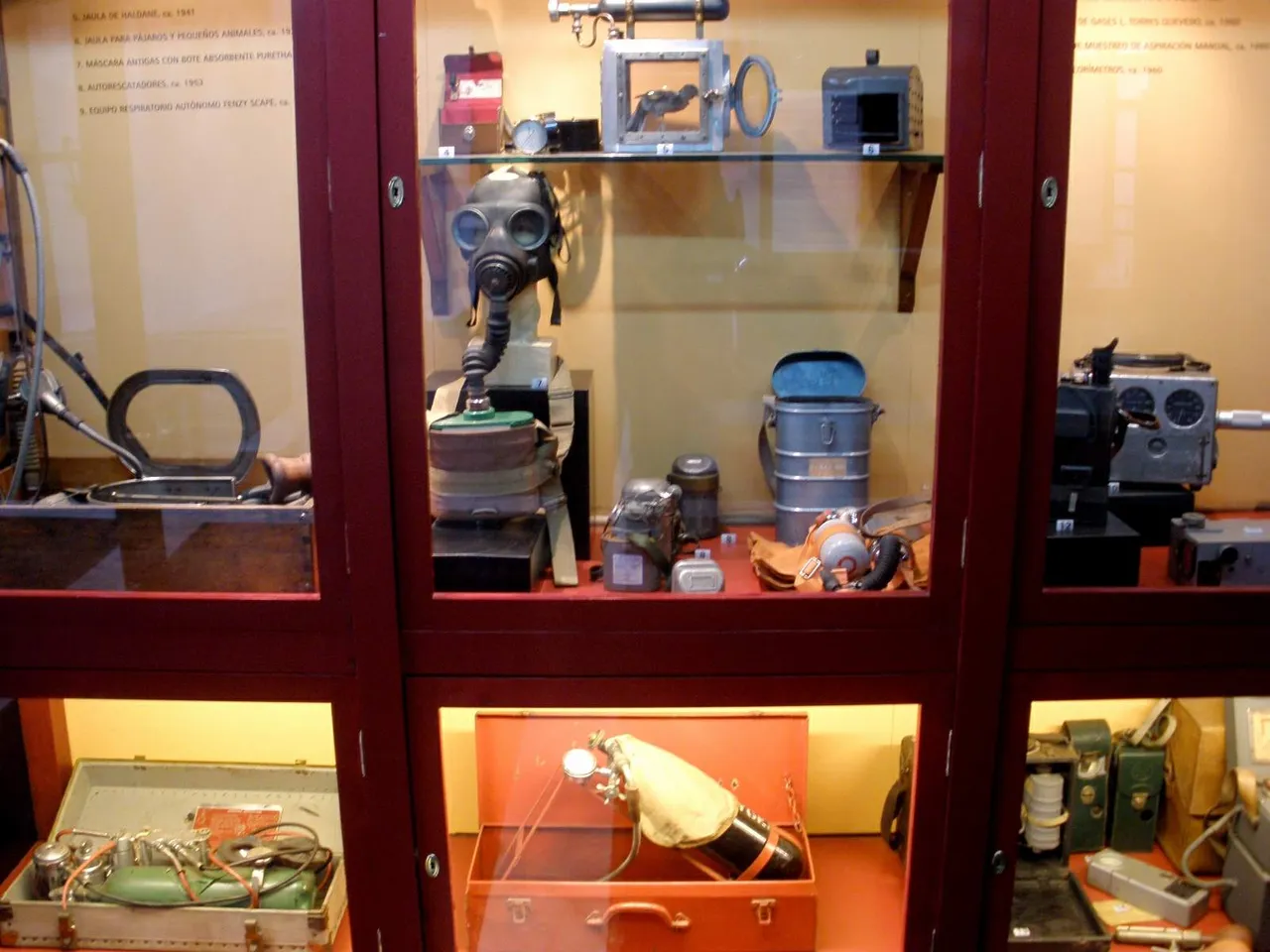 Vitrina del Museo de la Minería de Asturias