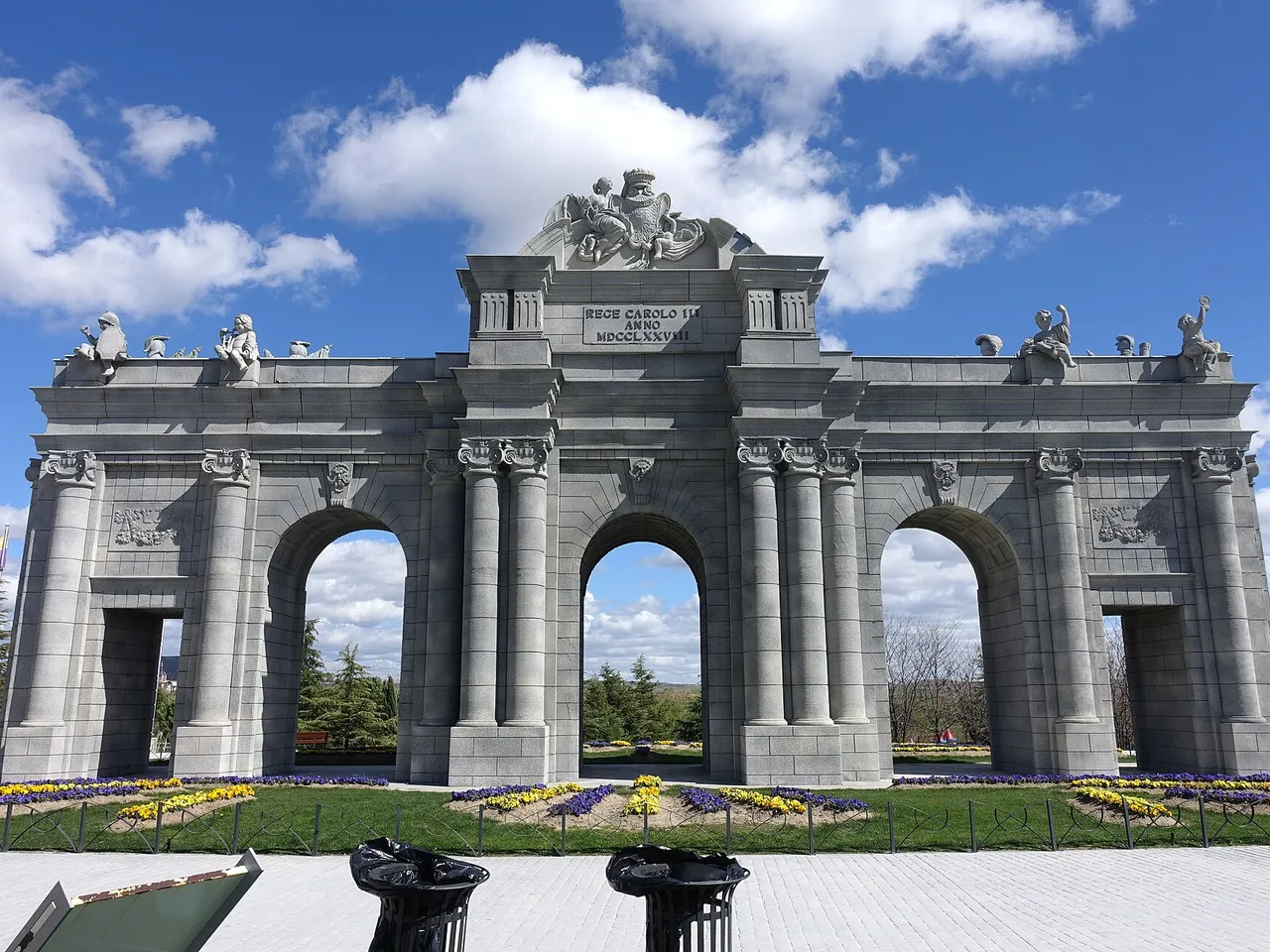 Puerta de Alcalá del Parque Europa