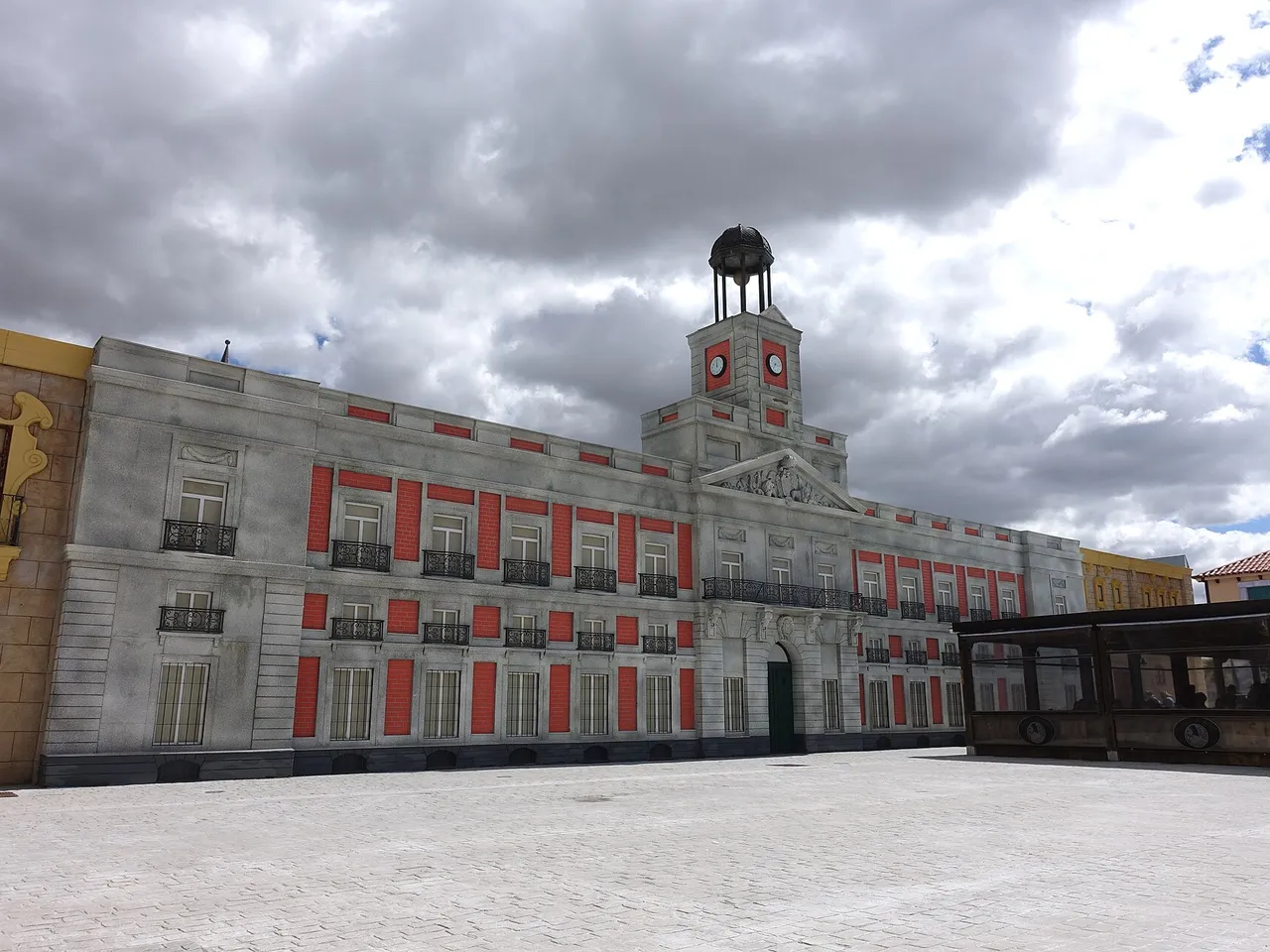 Réplica de la Real Casa de Correos