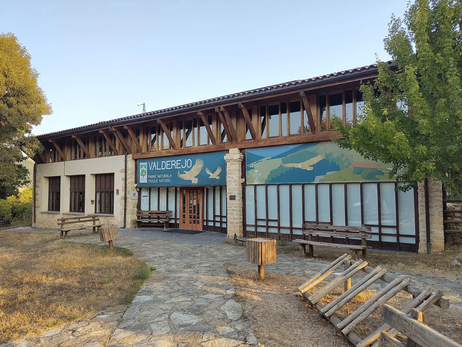 Casa del Parque de Valderejo en Lalastra