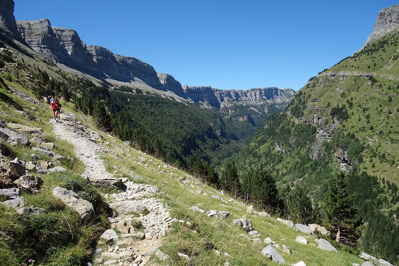 Senda de los Cazadores en Ordesa