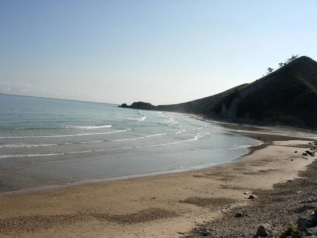Playa de San Antolín en Llanes