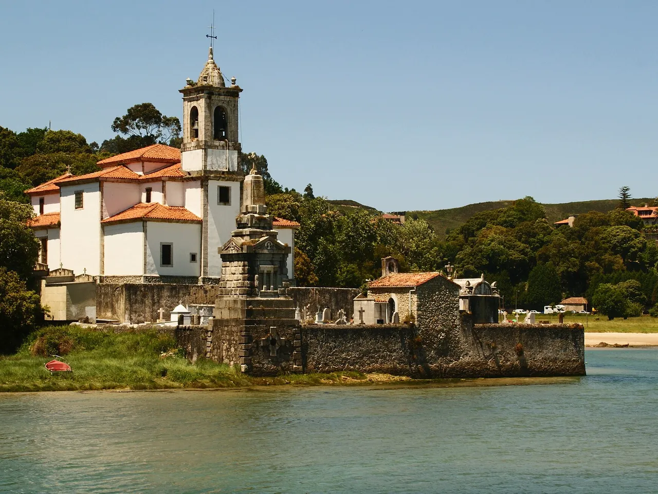 Iglesia de Niembro