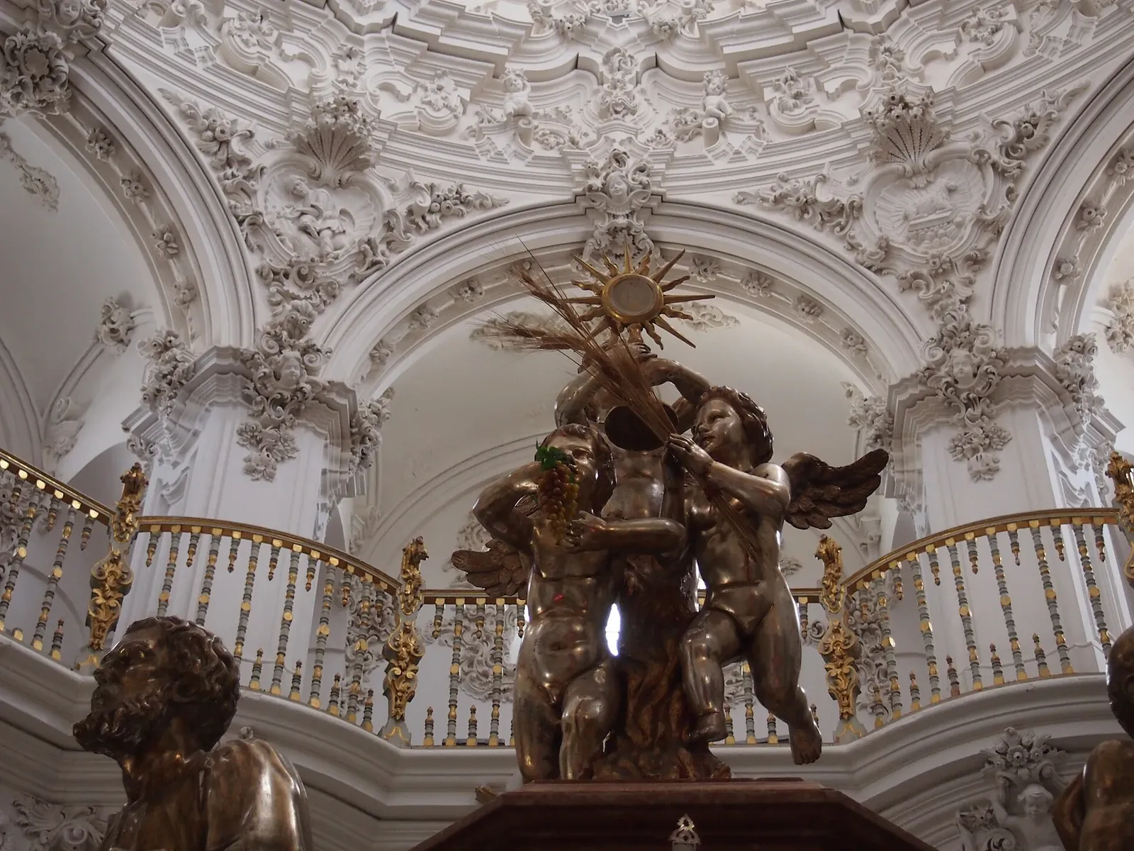 Sagrario barroco de la iglesia de la Asunción de Priego