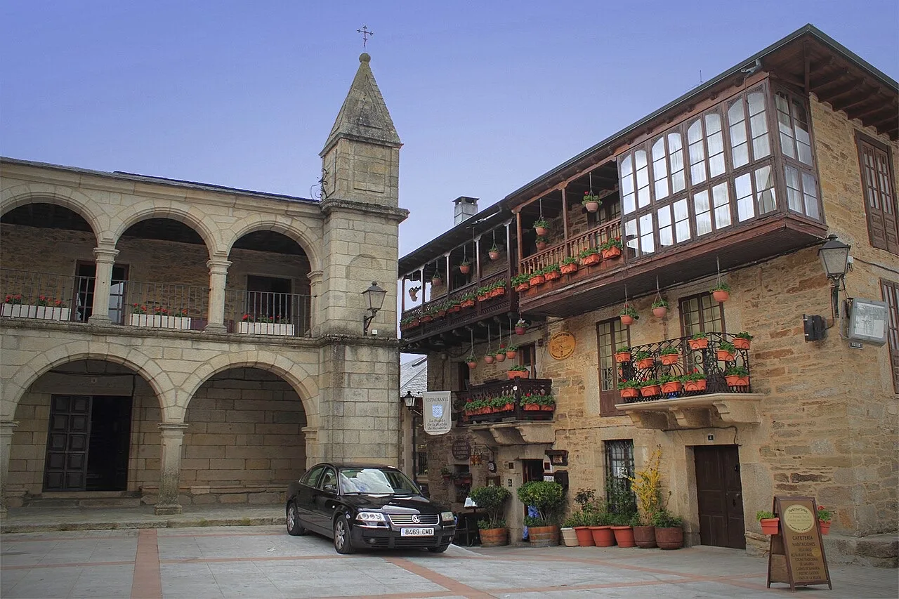 Plaza Mayor de Puebla de Sanabria