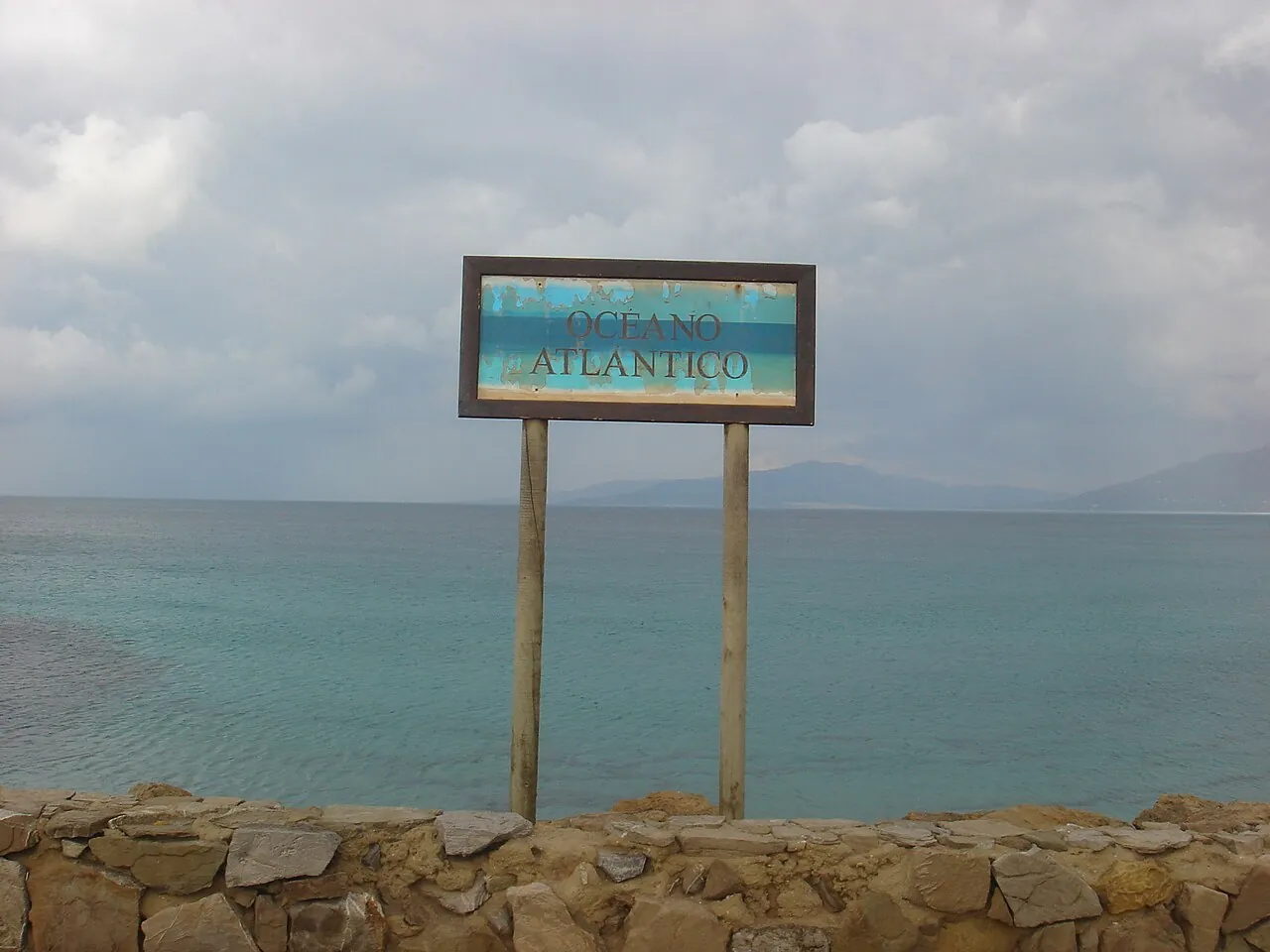 Cartel del Océano Atlántico en la Punta de Tarifa