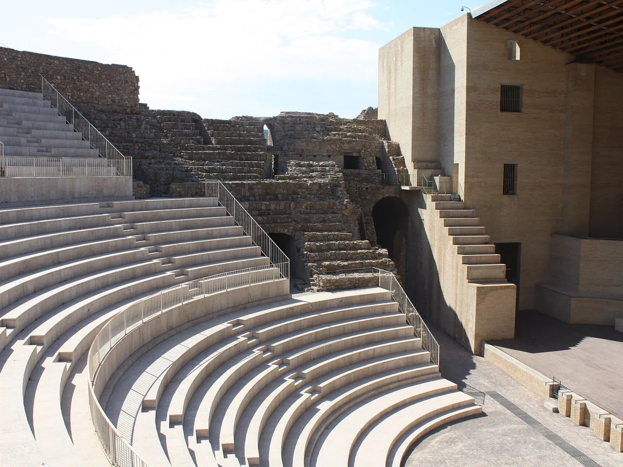 Graderío del Teatro Romano de Sagunto