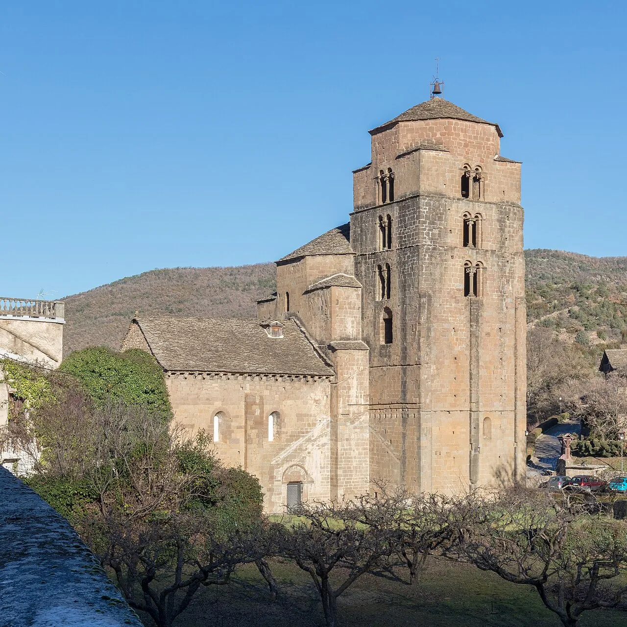 Iglesia de Santa María en Santa Cruz de la Serós