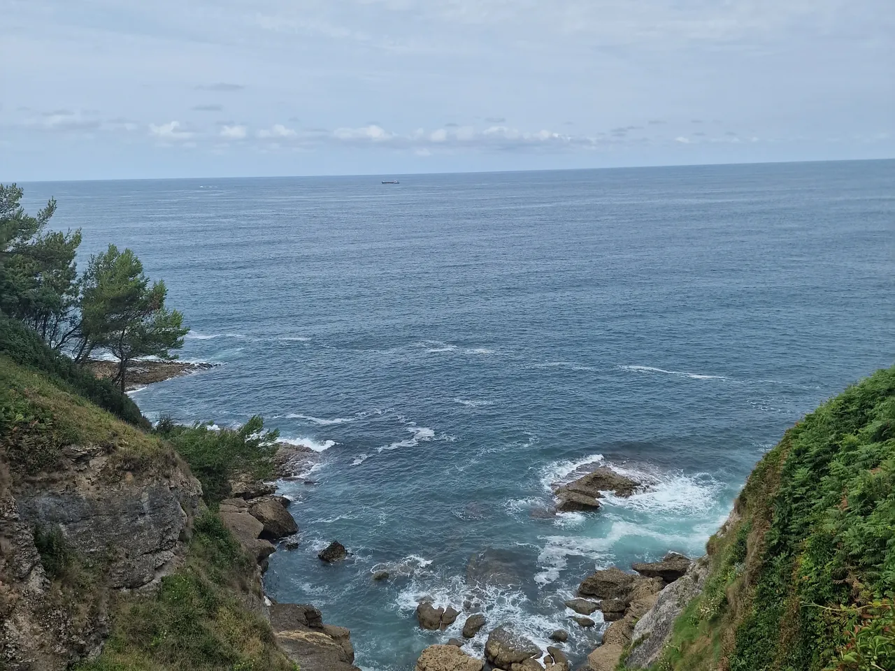 Acantilados de la costa de Santander