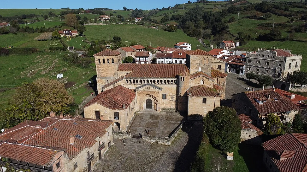 Qué ver en Santillana del Mar, la villa de las tres mentiras