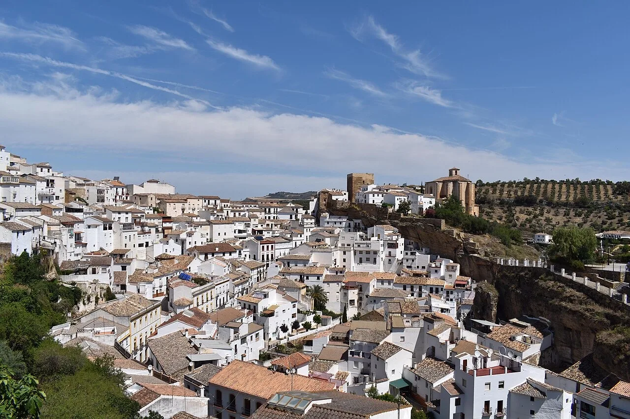 Vista panorámica de Setenil de las Bodegas