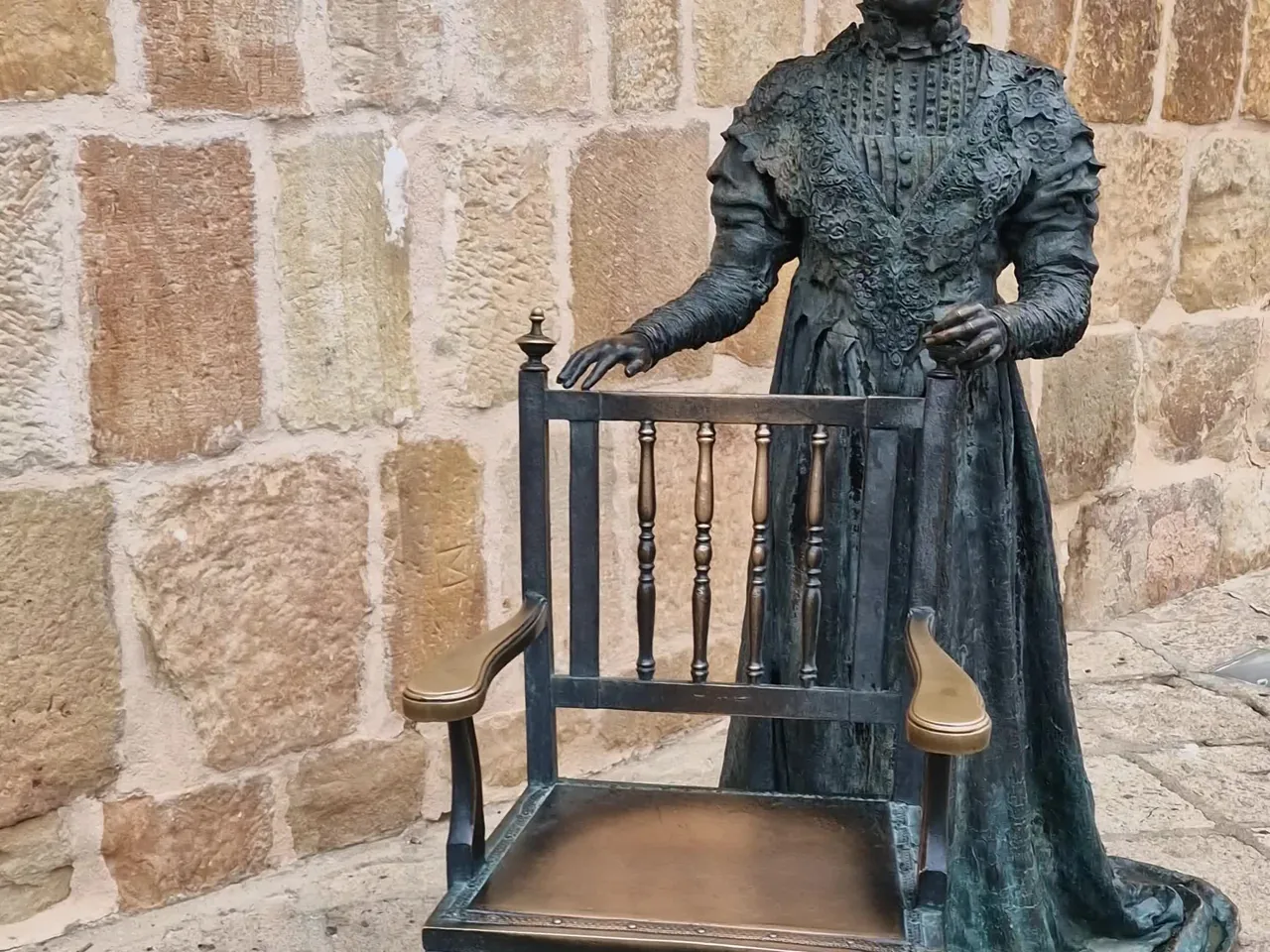 Estatua de Leonor