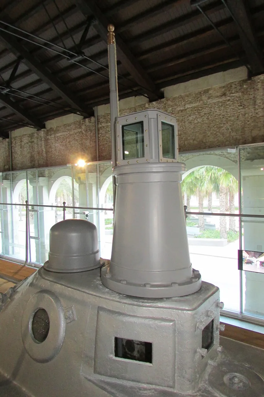Torreta del Submarino Peral en el Museo Naval