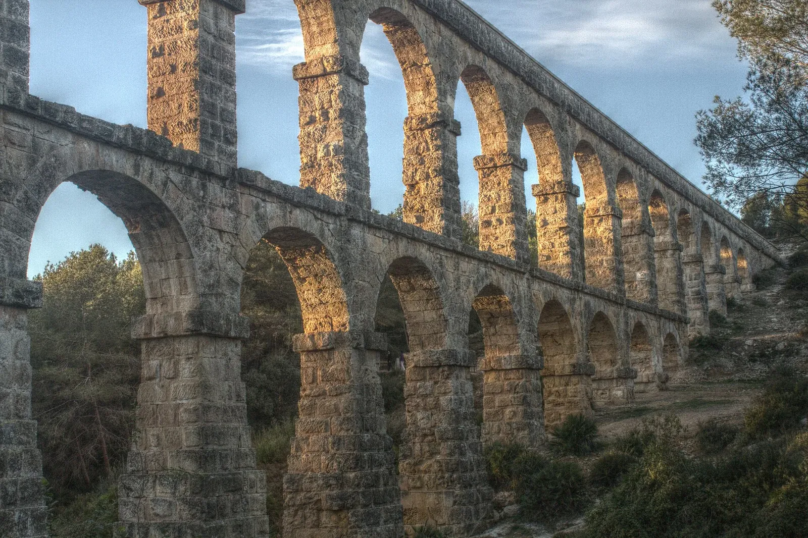 Acueducto romano Pont del Diable cerca de Tarragona