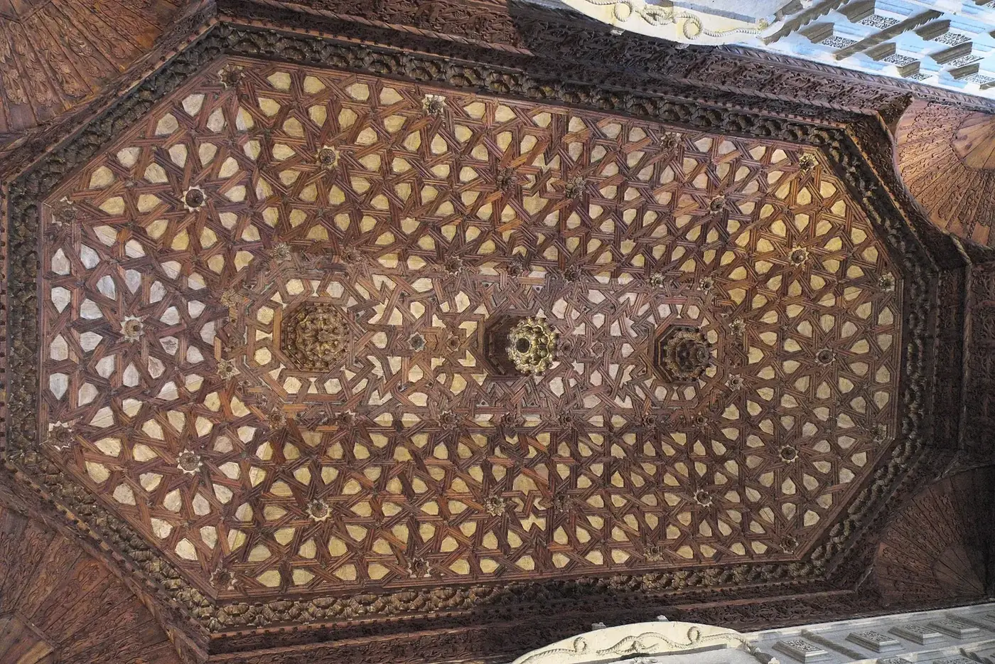 Artesonado mudéjar del Colegio de San Gregorio