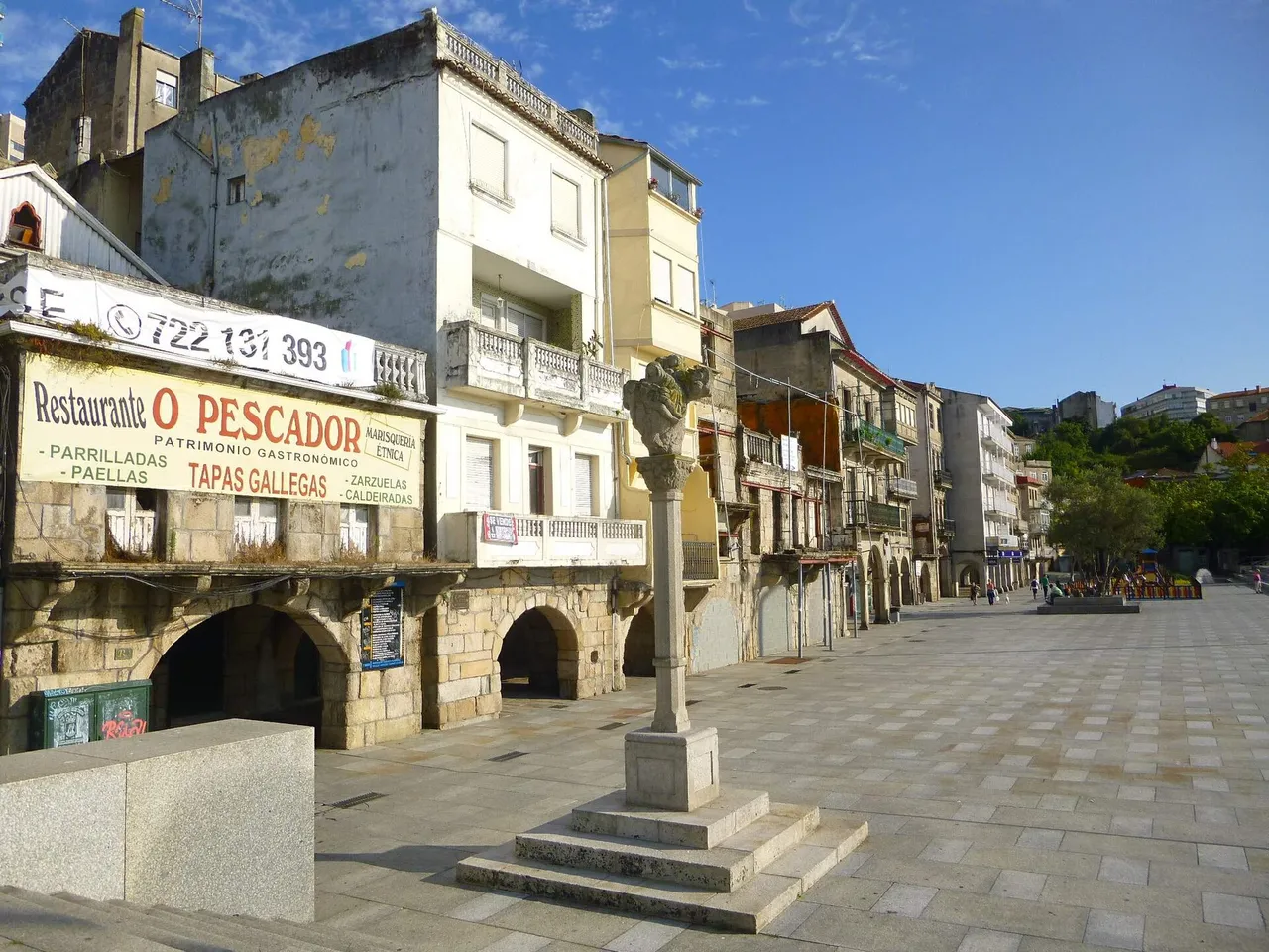Plaza de la Ribeira do Berbés