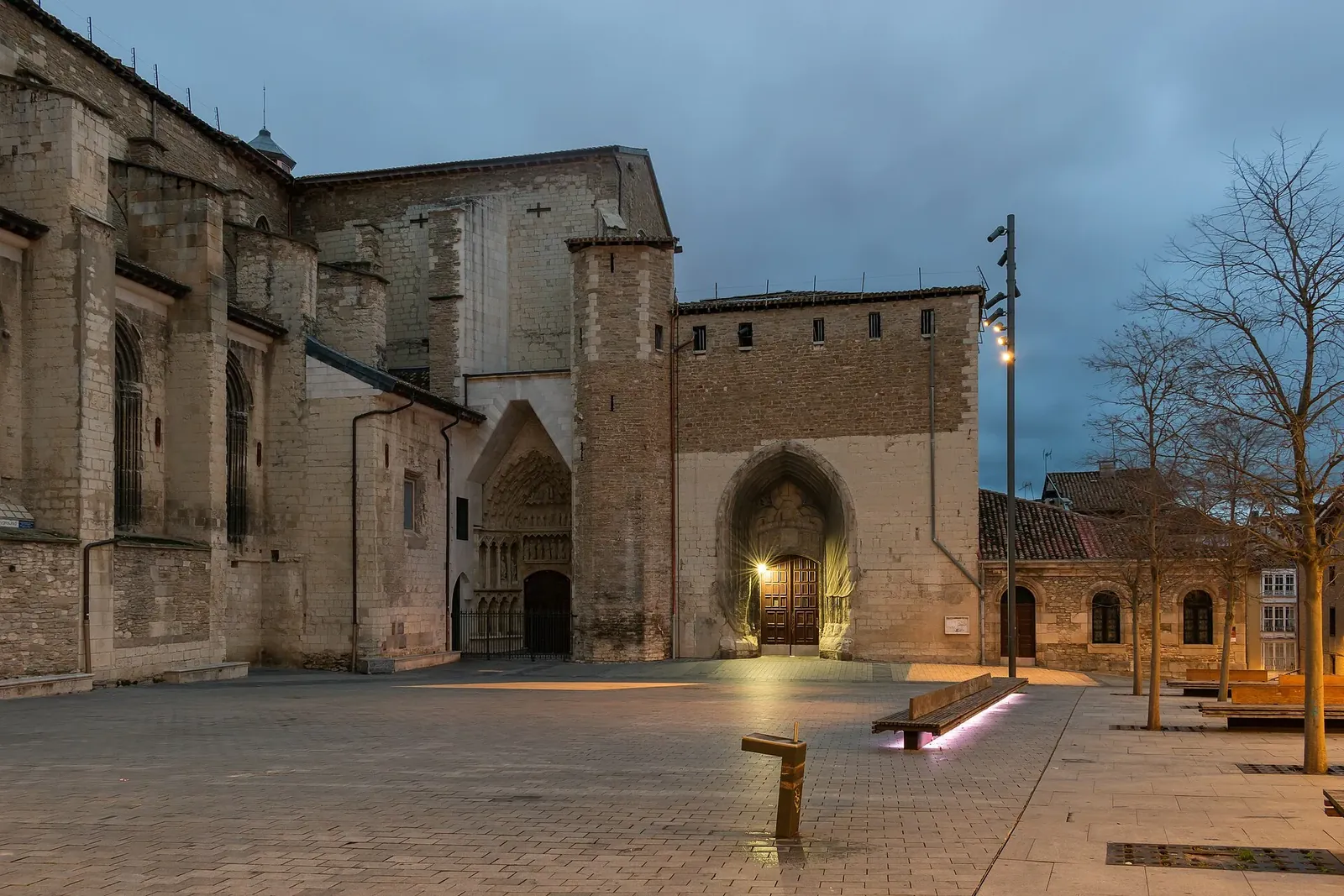 Exterior de la catedral de Santa María de Vitoria-Gasteiz